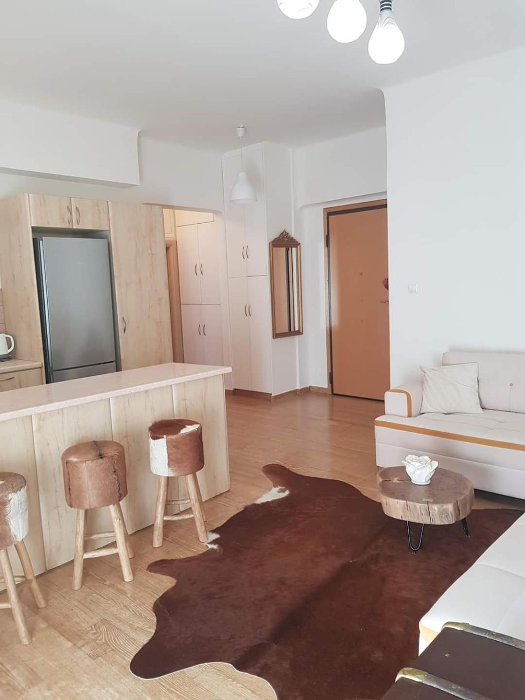 Urban By The Sea Apartment *